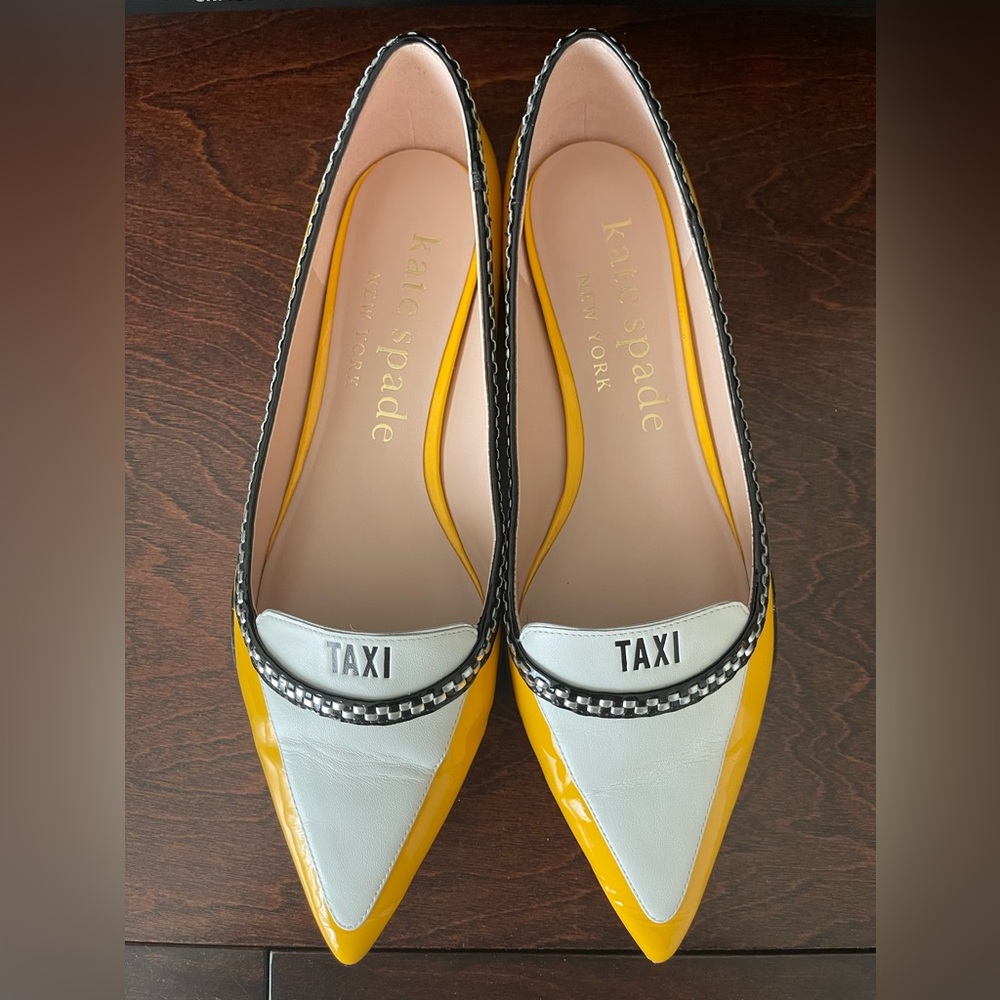 Lightly Used Kate Spade GoGo Taxi Flats sz 9.5